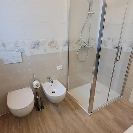 B35 Bilocale A Due Passi Dal Porto Canale Con Ingresso Indipendente *